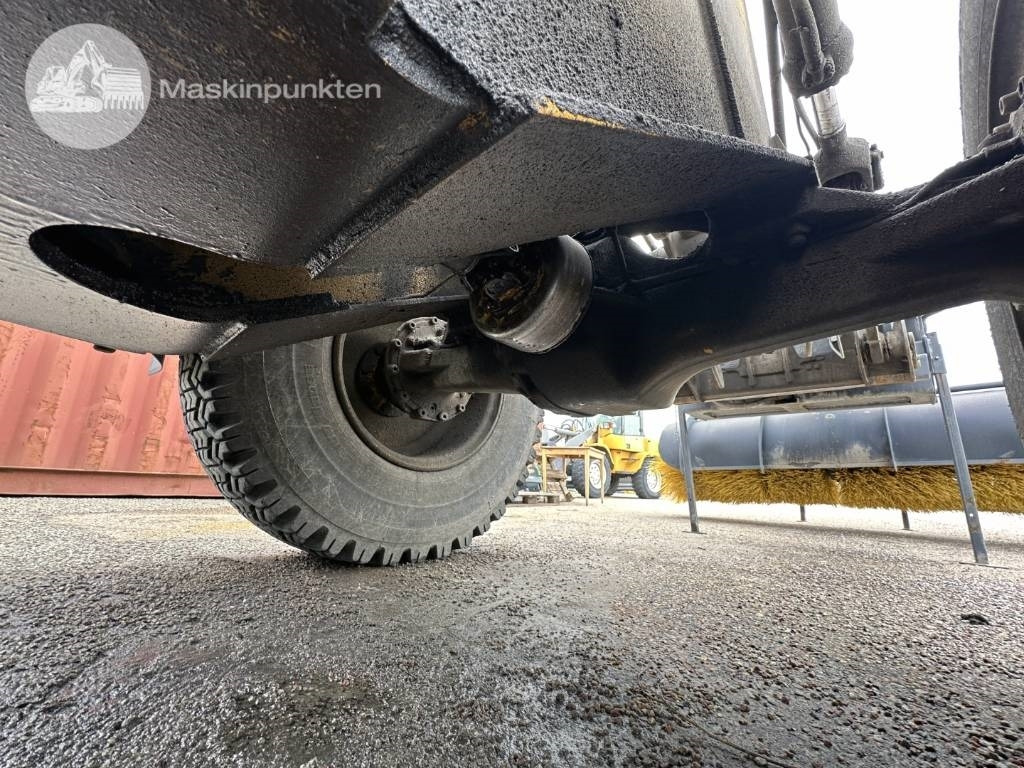 Колесен товарач Volvo L 50 B: снимка 30