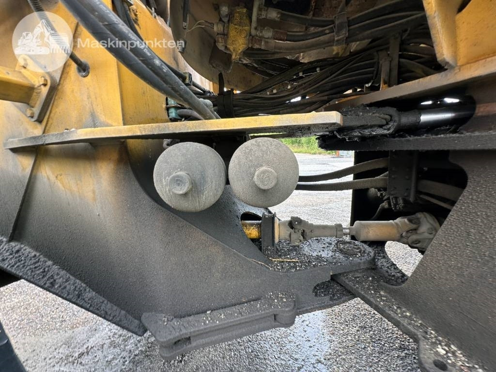 Колесен товарач Volvo L 50 B: снимка 32