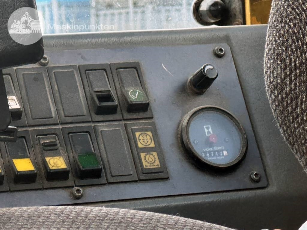 Колесен товарач Volvo L 50 B: снимка 12