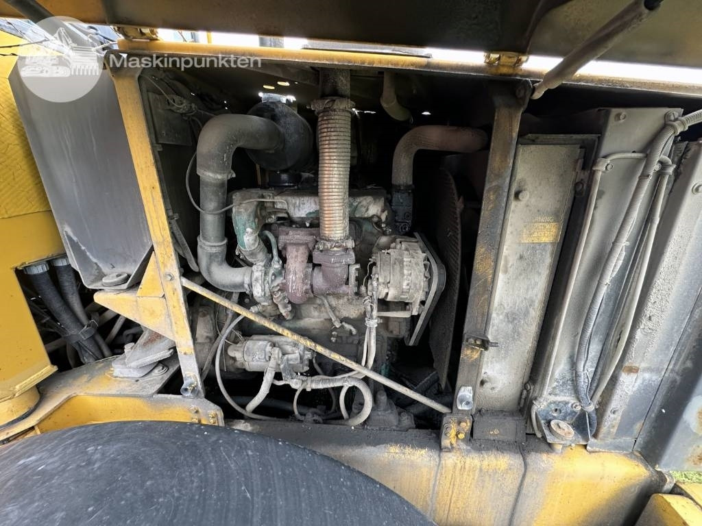 Колесен товарач Volvo L 50 B: снимка 38