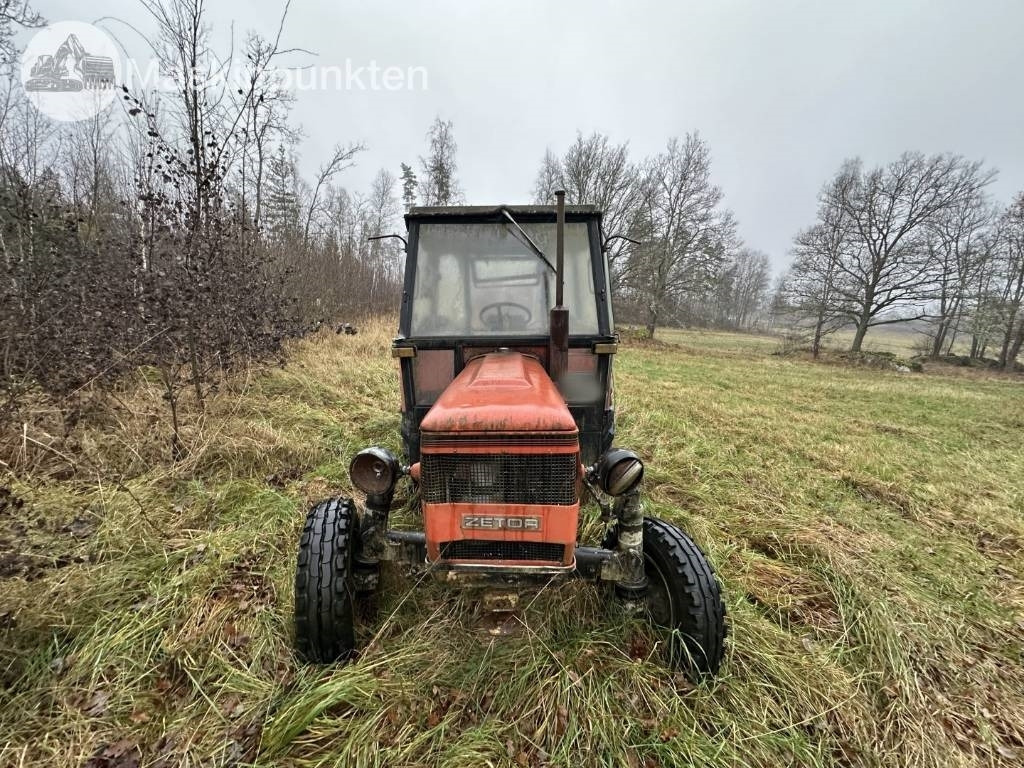 Zetor 6718 - Трактор: снимка 2 Zetor 6718 - Трактор: снимка 2
