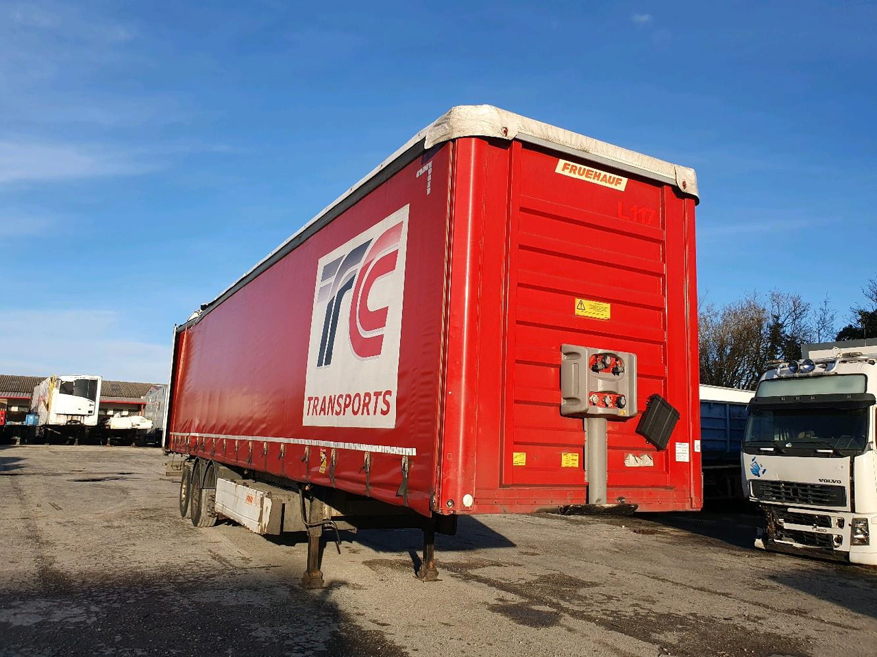 FRUEHAUF SEMI SAVOYARDE FST4FC - Брезентово полуремарке: снимка 1 FRUEHAUF SEMI SAVOYARDE FST4FC - Брезентово полуремарке: снимка 1