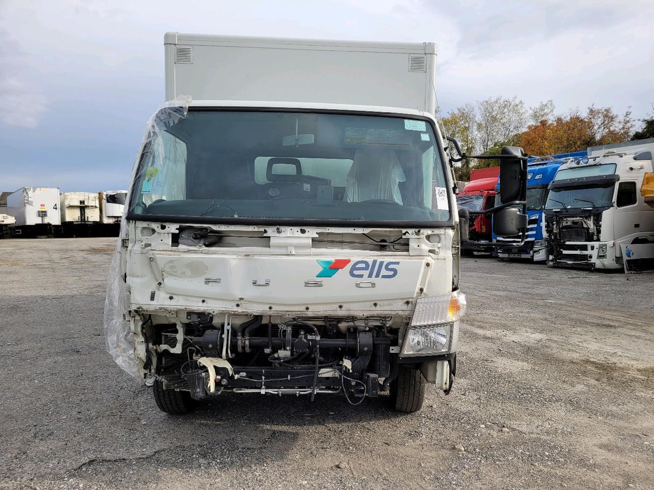 FUSO CANTER 7C15 - Камион фургон: снимка 2 FUSO CANTER 7C15 - Камион фургон: снимка 2