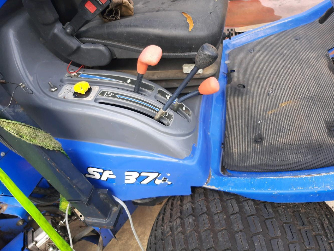 Косачка за трева ISEKI SF370: снимка 12