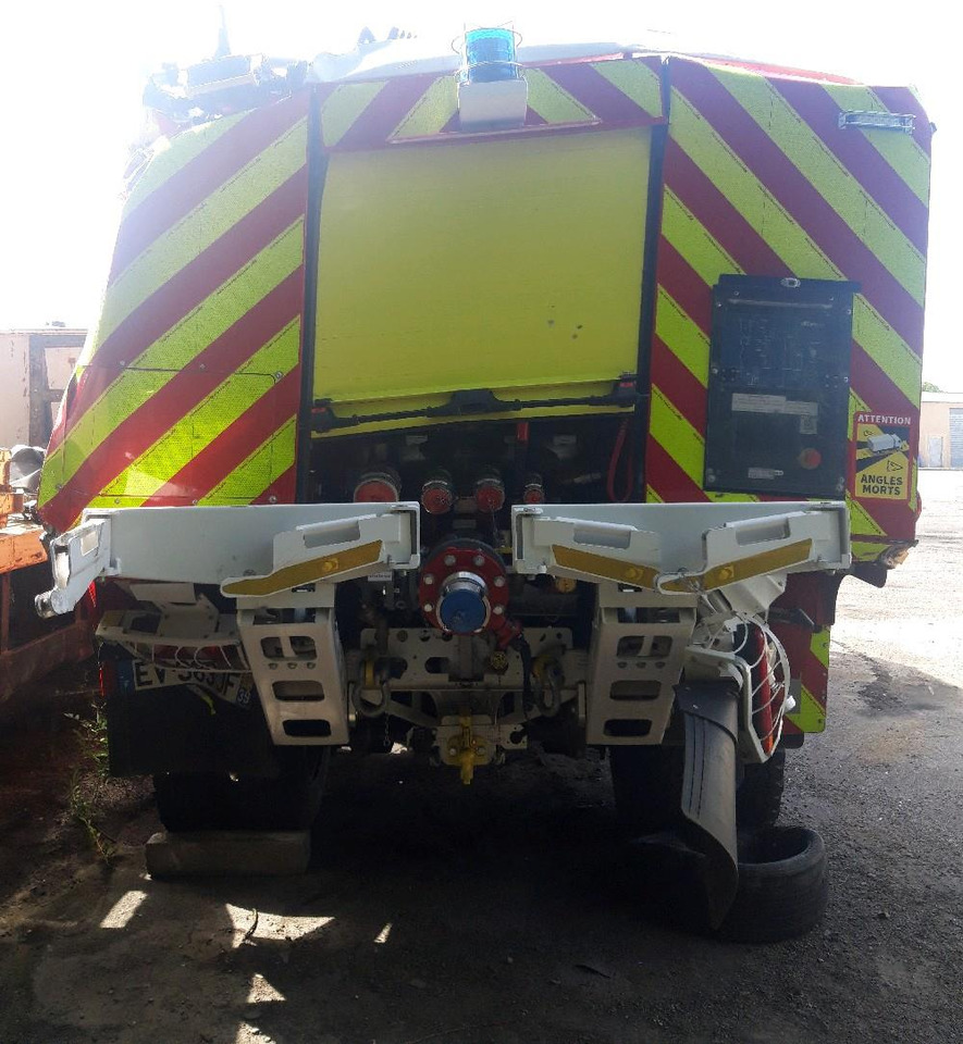 RENAULT D 4X4 TOUT-TERRAIN INCENDIE - Пожарна кола: снимка 5 RENAULT D 4X4 TOUT-TERRAIN INCENDIE - Пожарна кола: снимка 5