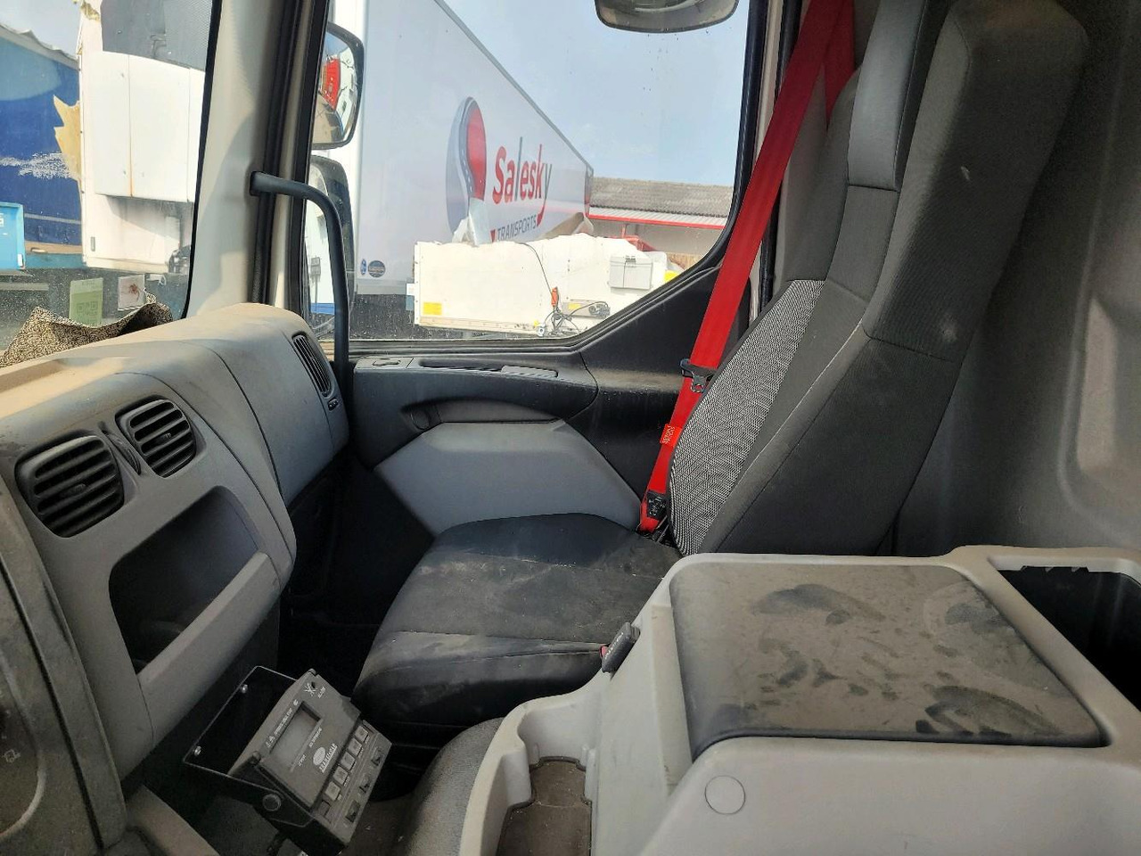 Лизинг на RENAULT D12 RENAULT D12: снимка 10