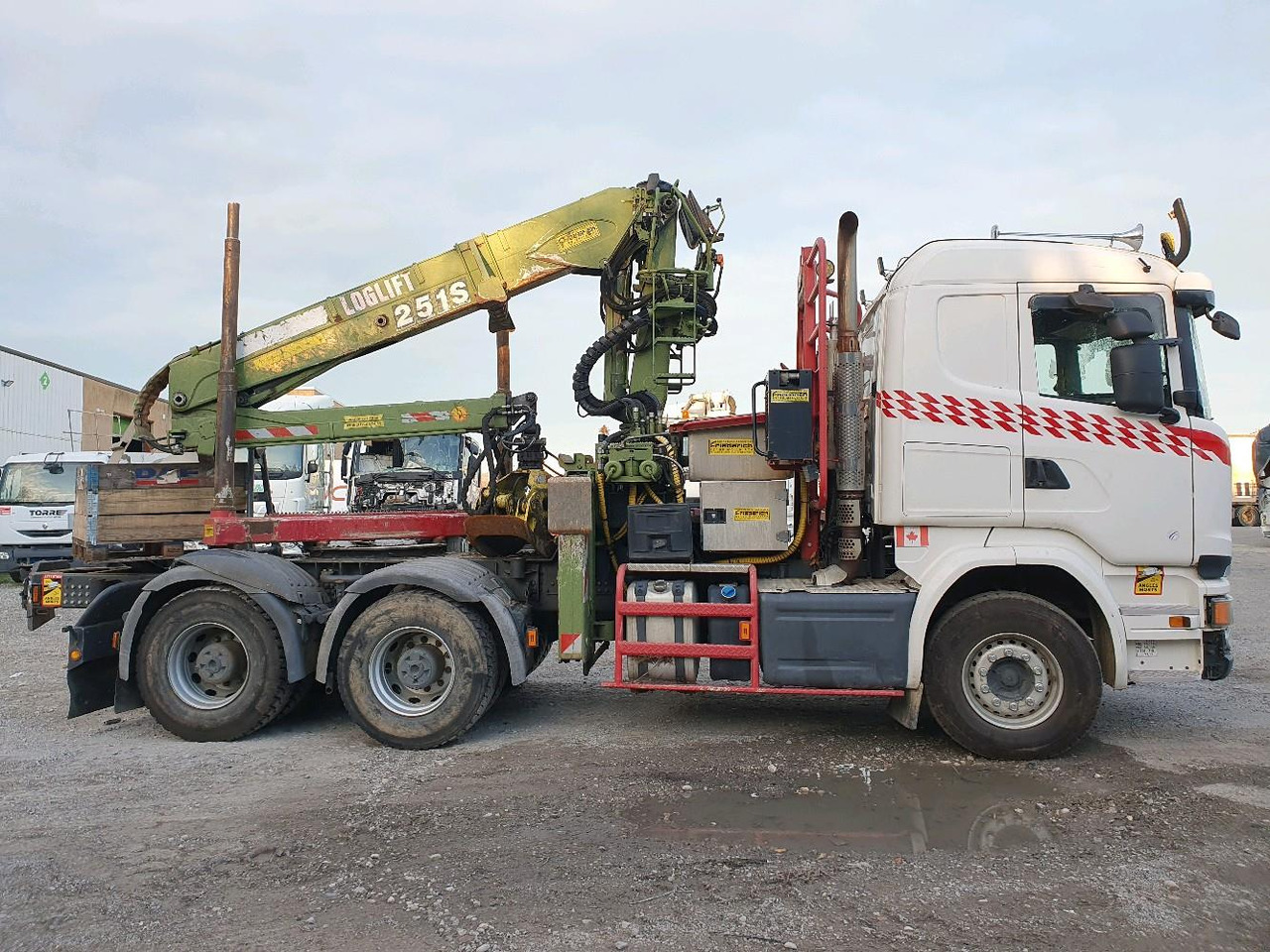 SCANIA R 580 FOREST GRUE - Влекач: снимка 3 SCANIA R 580 FOREST GRUE - Влекач: снимка 3