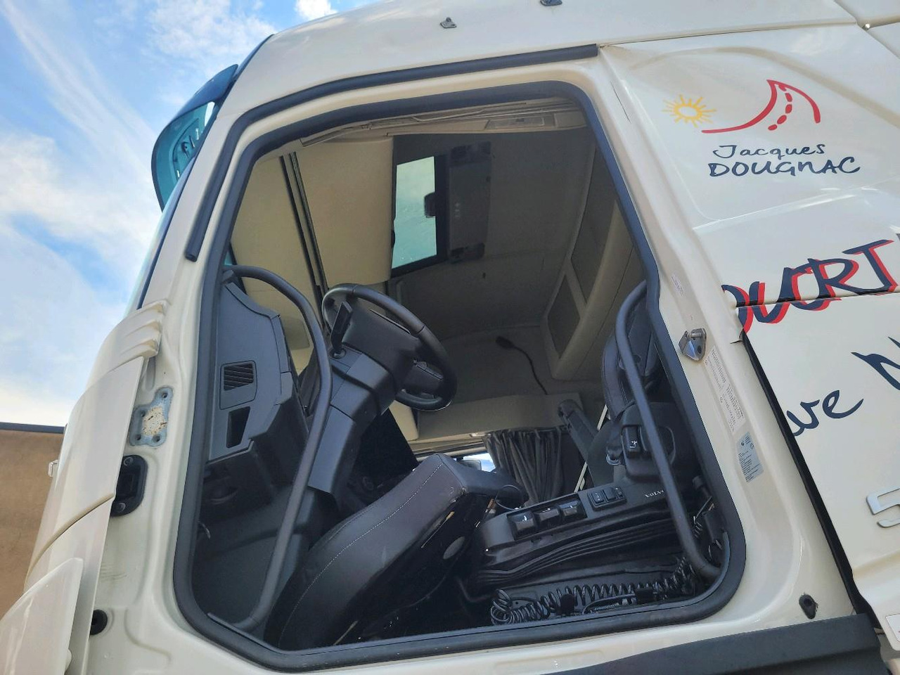 Влекач VOLVO FH 540: снимка 10 Влекач VOLVO FH 540: снимка 10