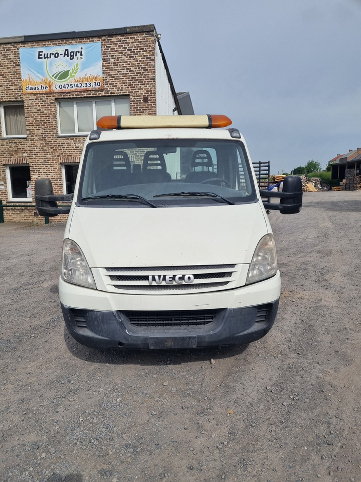 IVECO DAILY 35C18 - Лекотоварен влекач: снимка 3 IVECO DAILY 35C18 - Лекотоварен влекач: снимка 3