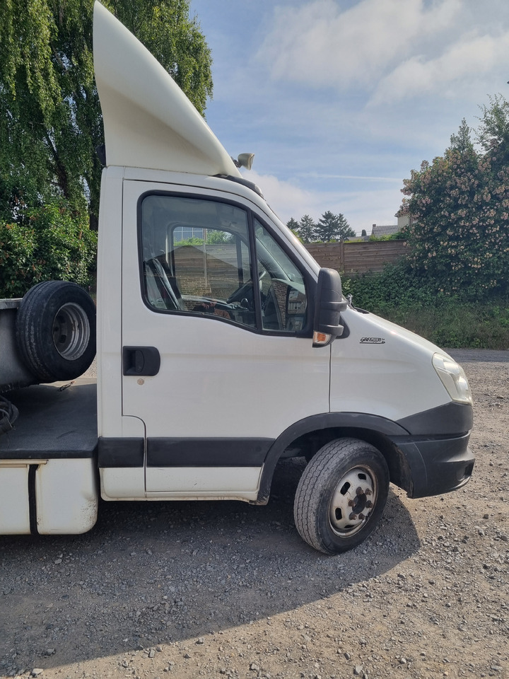 IVECO 40C35 - Влекач: снимка 3 IVECO 40C35 - Влекач: снимка 3