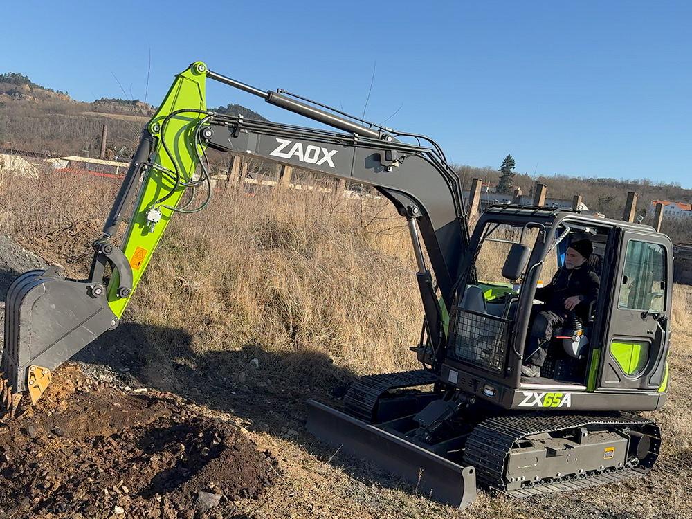 ZAOX ZX65A - Багер: снимка 1 ZAOX ZX65A - Багер: снимка 1