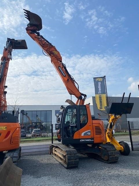 Doosan DX140 LCR-5 - Верижен багер: снимка 3 Doosan DX140 LCR-5 - Верижен багер: снимка 3