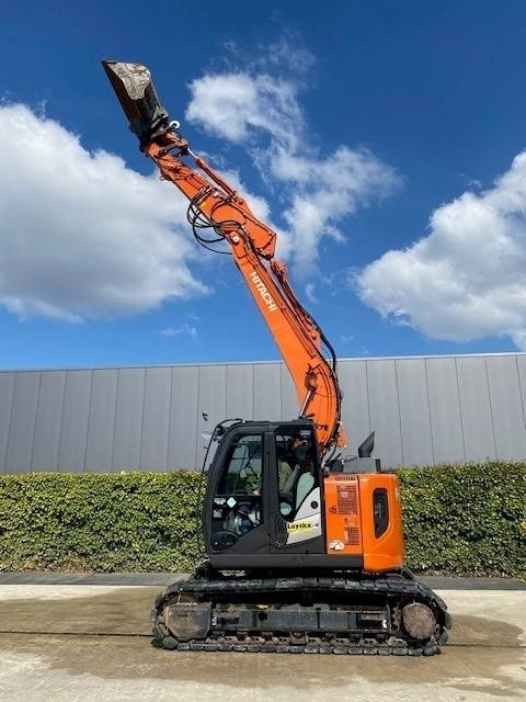 Hitachi ZX 135 US-6 - Верижен багер: снимка 4 Hitachi ZX 135 US-6 - Верижен багер: снимка 4