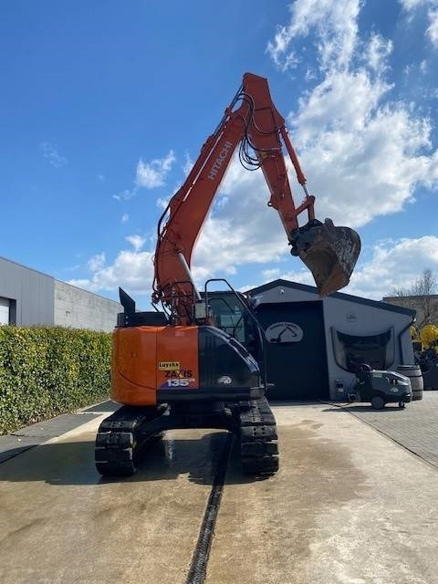 Hitachi ZX 135 US-6 - Верижен багер: снимка 3 Hitachi ZX 135 US-6 - Верижен багер: снимка 3