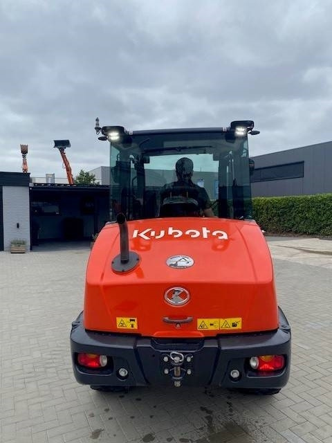 Kubota R 070 - Колесен товарач: снимка 3 Kubota R 070 - Колесен товарач: снимка 3