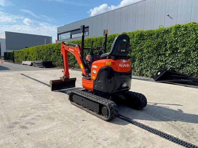 Kubota U 10 - Мини багер: снимка 1 Kubota U 10 - Мини багер: снимка 1