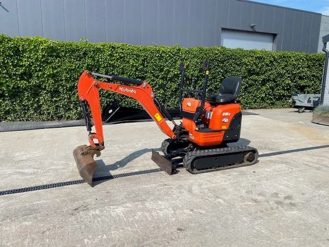 Kubota U 10 - Мини багер: снимка 2 Kubota U 10 - Мини багер: снимка 2