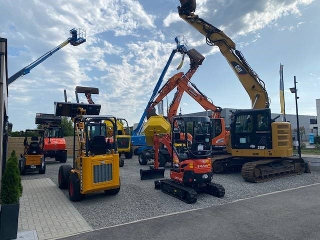 Kubota U 50-5 - Мини багер: снимка 5 Kubota U 50-5 - Мини багер: снимка 5