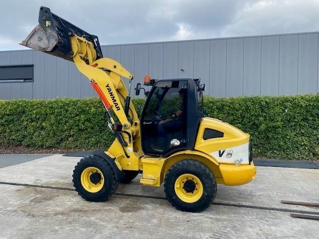 Yanmar V 8  - Колесен товарач: снимка 5 Yanmar V 8  - Колесен товарач: снимка 5