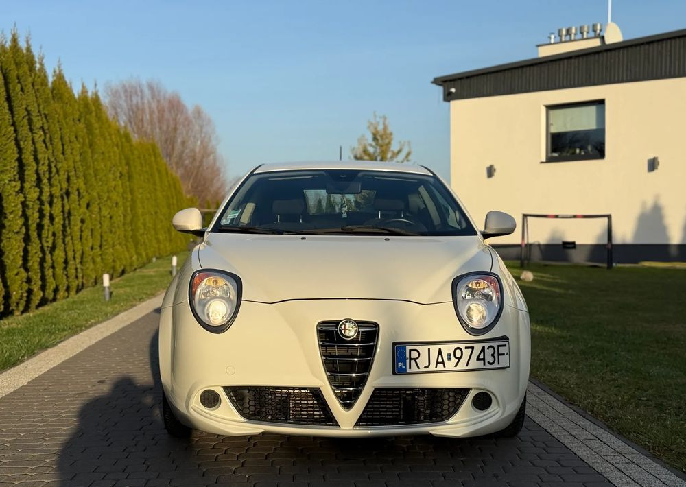 Alfa Romeo Mito - Лек автомобил: снимка 2 Alfa Romeo Mito - Лек автомобил: снимка 2