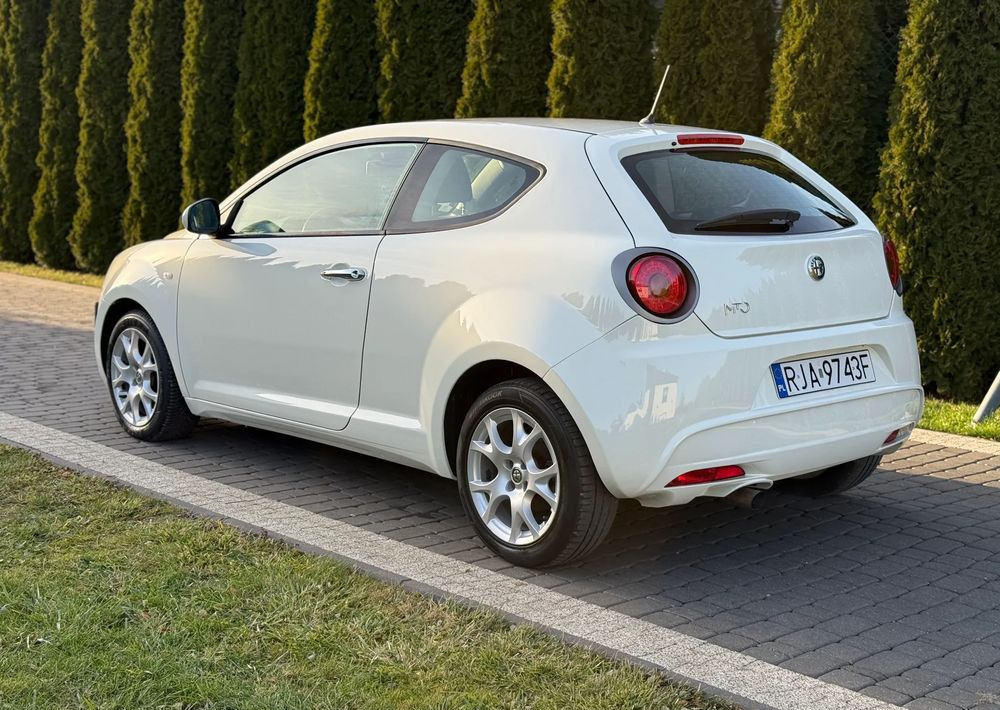 Alfa Romeo Mito - Лек автомобил: снимка 5 Alfa Romeo Mito - Лек автомобил: снимка 5