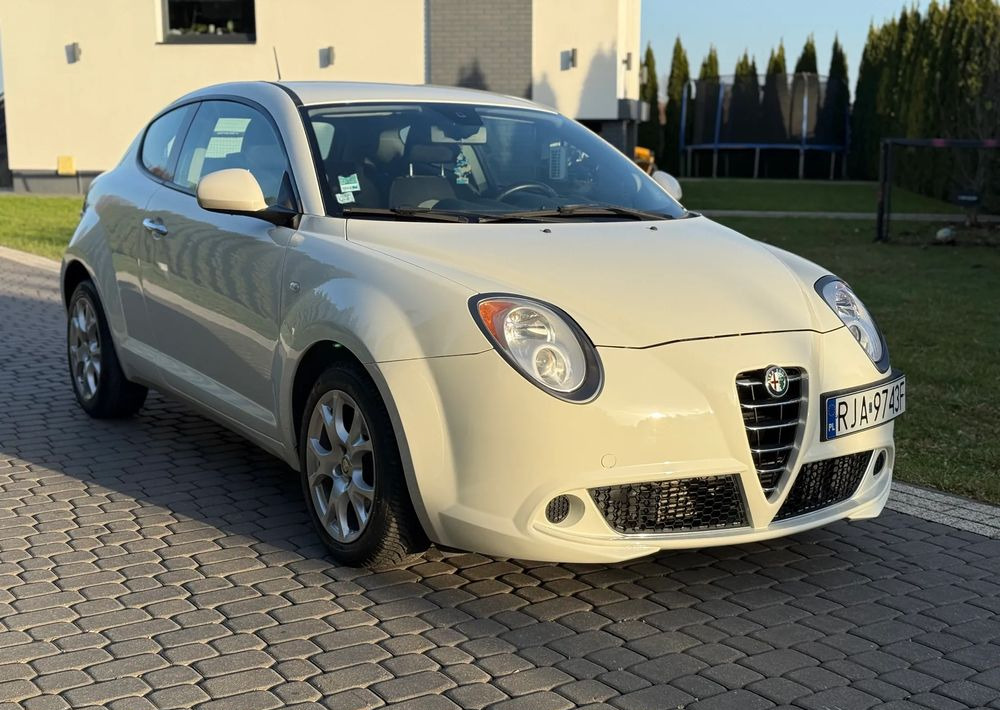 Alfa Romeo Mito - Лек автомобил: снимка 3 Alfa Romeo Mito - Лек автомобил: снимка 3