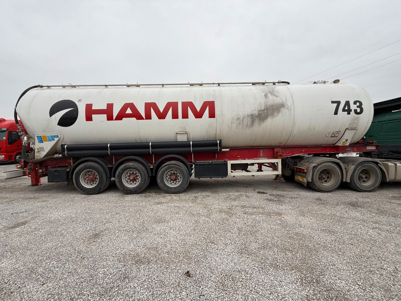 Feldbinder KIP 60.3 SILO AXLE BPW - Цистерна за насипни товари: снимка 4 Feldbinder KIP 60.3 SILO AXLE BPW - Цистерна за насипни товари: снимка 4