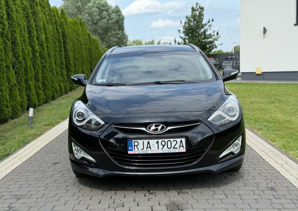 Hyundai i40 1.7 CRDi Comfort - Лек автомобил: снимка 2 Hyundai i40 1.7 CRDi Comfort - Лек автомобил: снимка 2