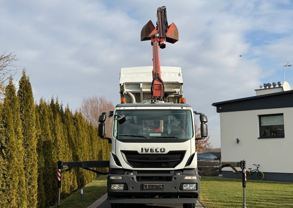 Iveco STRALIS 330 / 4x2 / FASSI F135 / WYWROTKA - Самосвал камион: снимка 2 Iveco STRALIS 330 / 4x2 / FASSI F135 / WYWROTKA - Самосвал камион: снимка 2