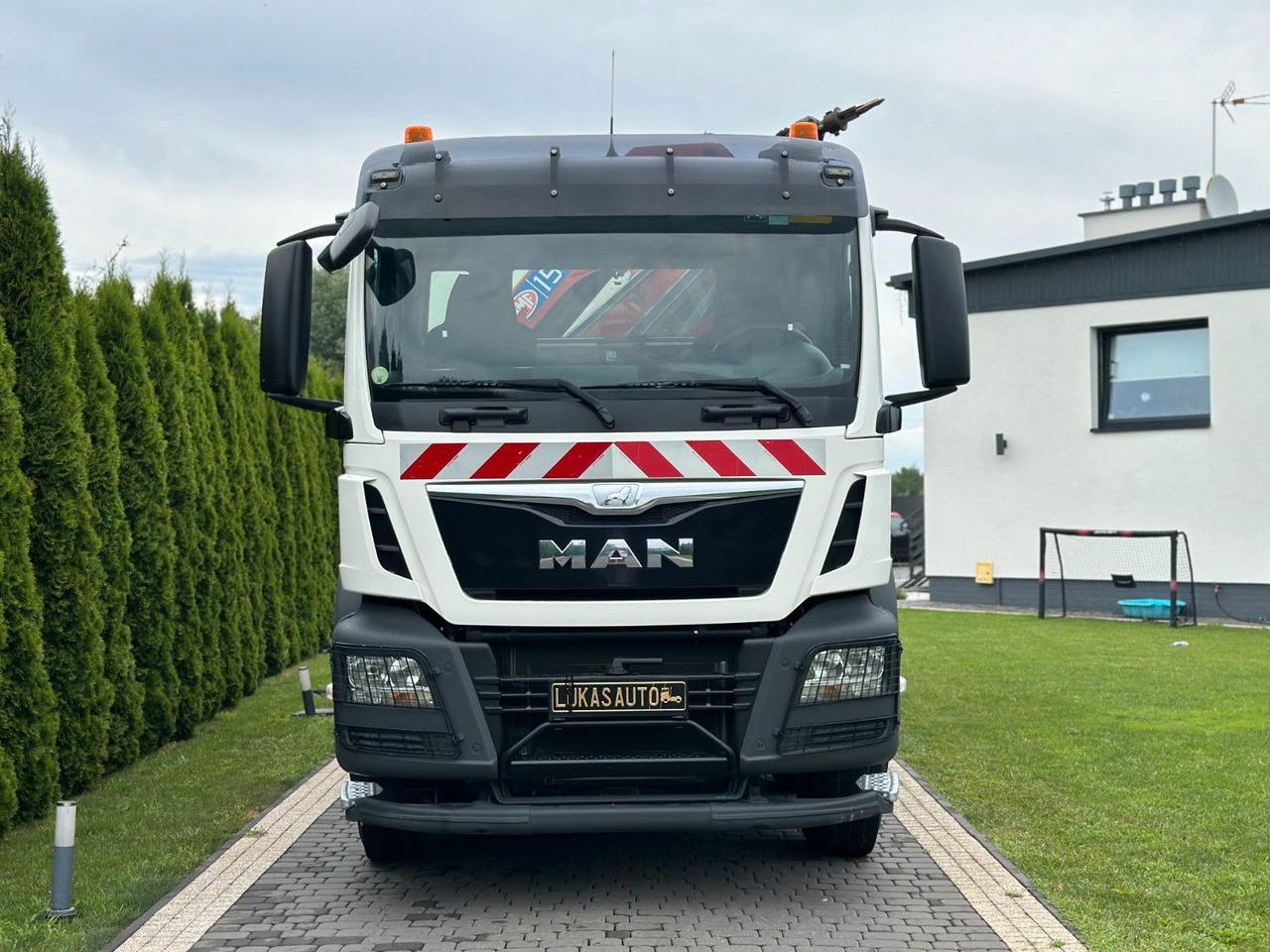 MAN TGS 440 / 8x4 /CRANE HMF 1530/ TIPPER - Камион с кран: снимка 3 MAN TGS 440 / 8x4 /CRANE HMF 1530/ TIPPER - Камион с кран: снимка 3