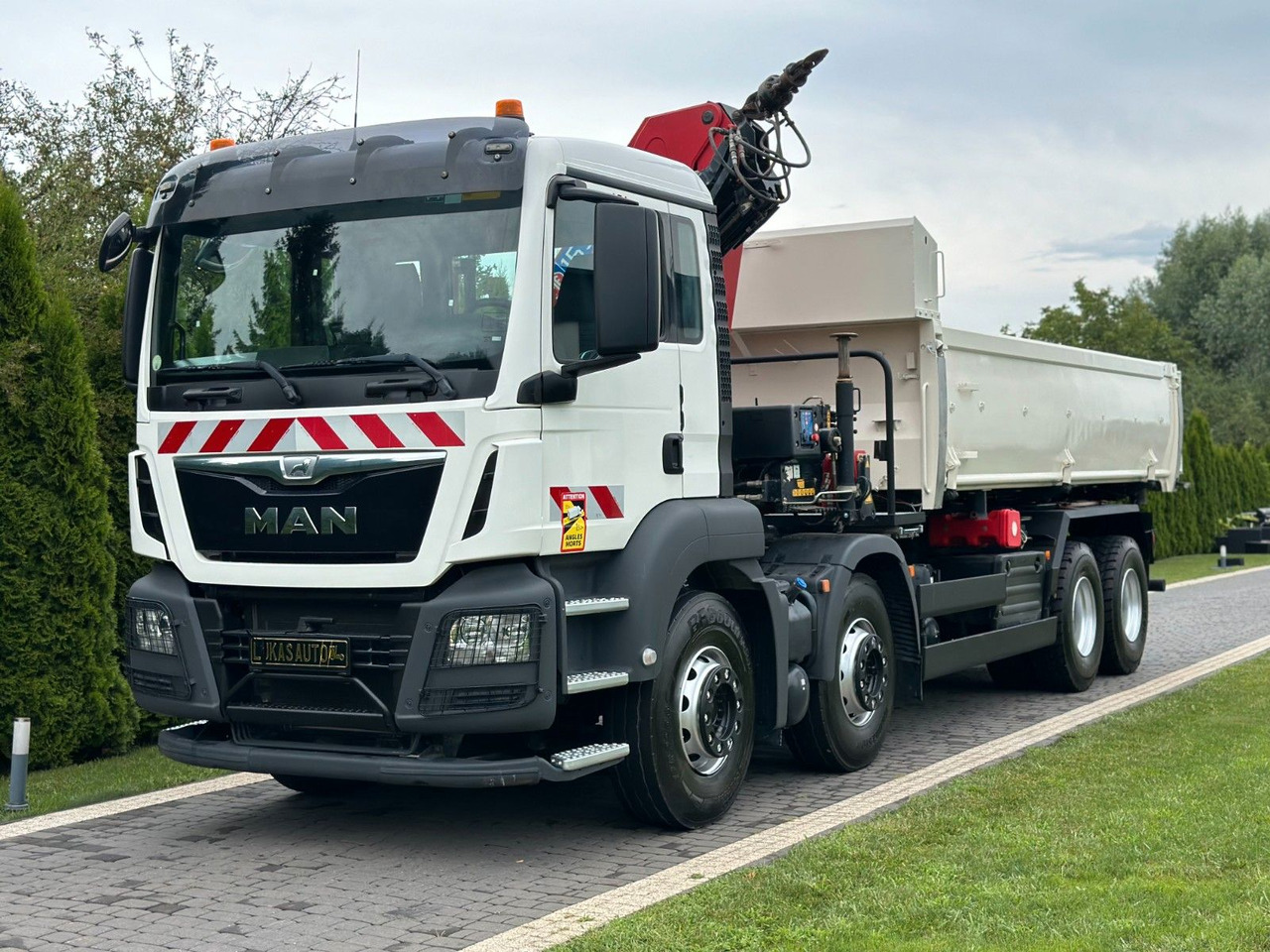 MAN TGS 440 / 8x4 /CRANE HMF 1530/ TIPPER - Камион с кран: снимка 2 MAN TGS 440 / 8x4 /CRANE HMF 1530/ TIPPER - Камион с кран: снимка 2
