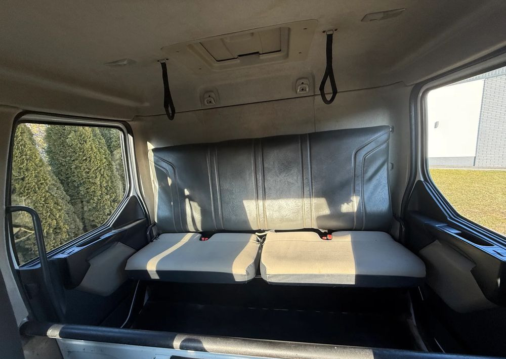 Самосвал камион Renault MIDLUM 220 12 T WYWROTKA 6 MIEJSC: снимка 14