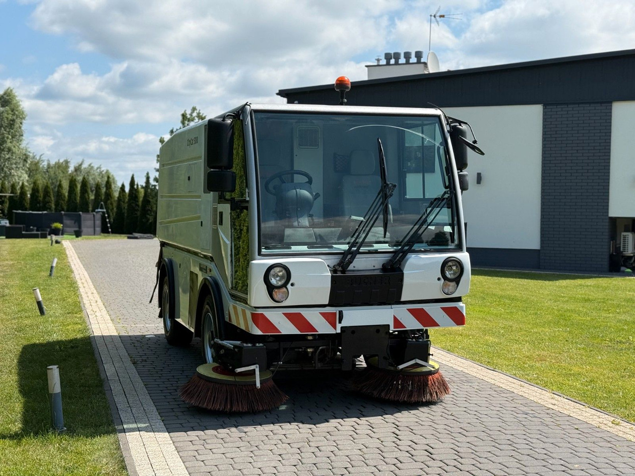 Schmidt BUCHER CITYCAT 5000 SWEEPER - Мотометачна машина: снимка 3 Schmidt BUCHER CITYCAT 5000 SWEEPER - Мотометачна машина: снимка 3