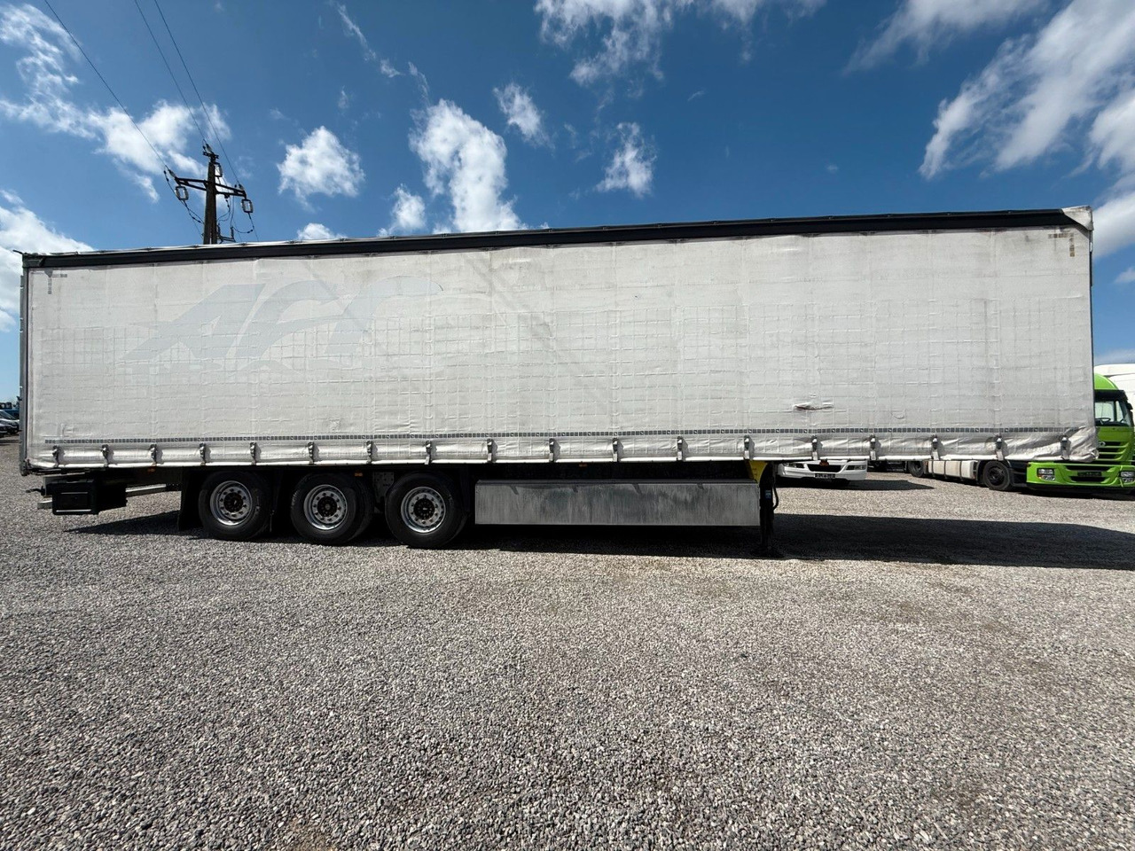 Schmitz Cargobull AXLE SCHMITZ LIFTED AXLE - Брезентово полуремарке: снимка 4 Schmitz Cargobull AXLE SCHMITZ LIFTED AXLE - Брезентово полуремарке: снимка 4