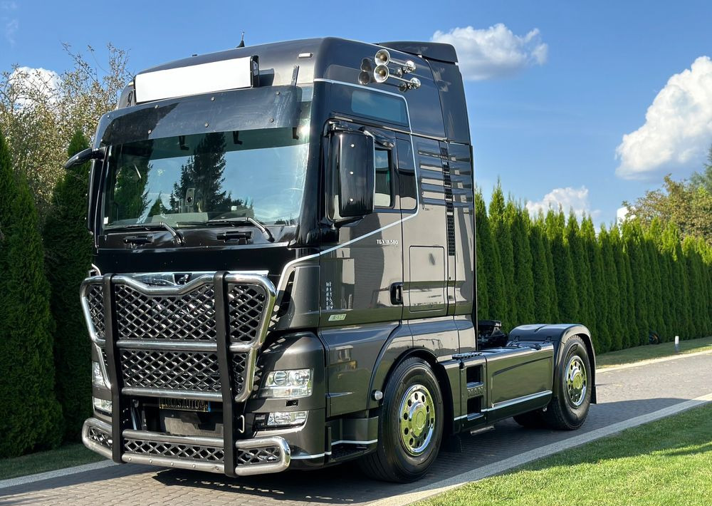 MAN TGX 18.580 D38 XXL RETARDER - Влекач: снимка 1 MAN TGX 18.580 D38 XXL RETARDER - Влекач: снимка 1
