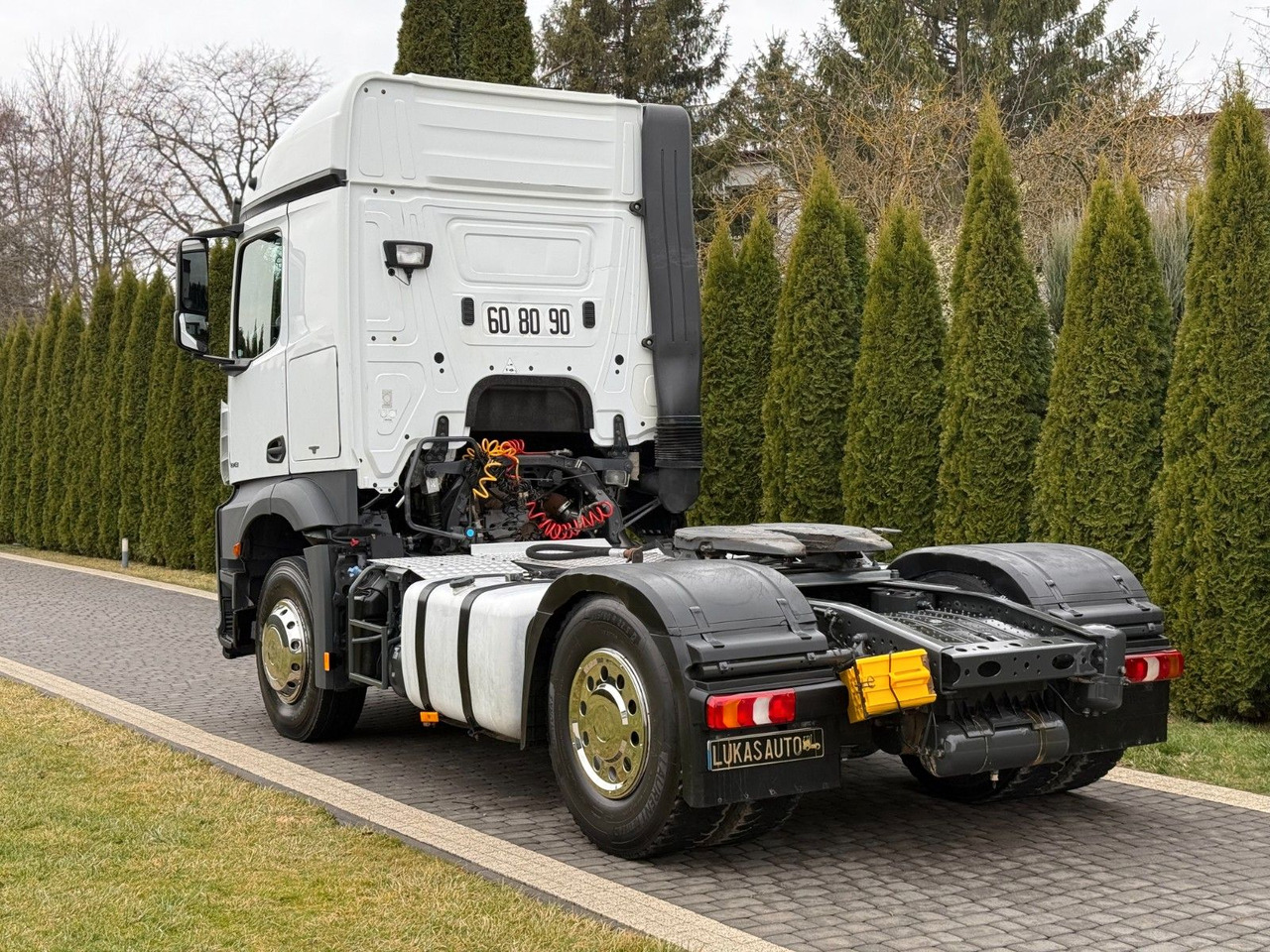 Mercedes-Benz AROCS 1843 HYDRAULIC - Влекач: снимка 5 Mercedes-Benz AROCS 1843 HYDRAULIC - Влекач: снимка 5