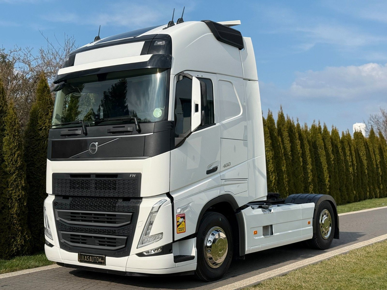 Volvo FH 460 XL PARK COOL TV - Влекач: снимка 2 Volvo FH 460 XL PARK COOL TV - Влекач: снимка 2