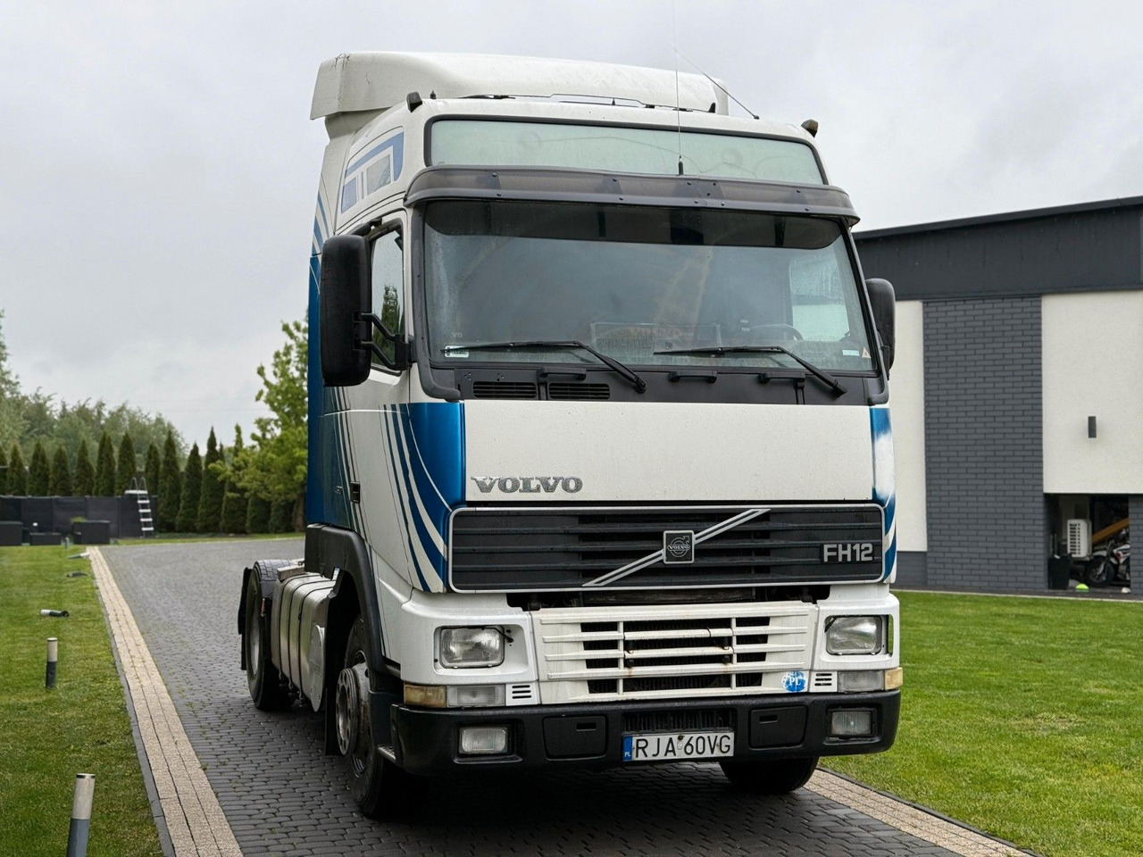 Volvo FH 460 XL - Влекач: снимка 2 Volvo FH 460 XL - Влекач: снимка 2