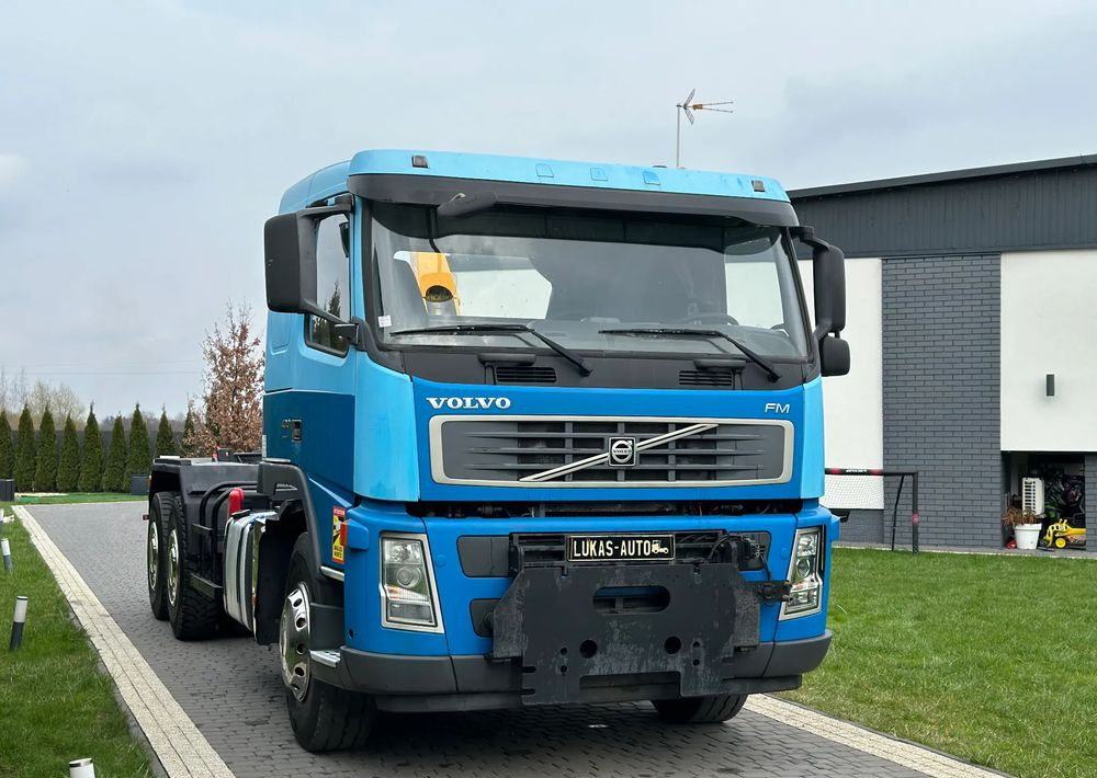 Volvo FM 400 HAKOWIEC 6X4 - Мултилифт с кука камион: снимка 3 Volvo FM 400 HAKOWIEC 6X4 - Мултилифт с кука камион: снимка 3