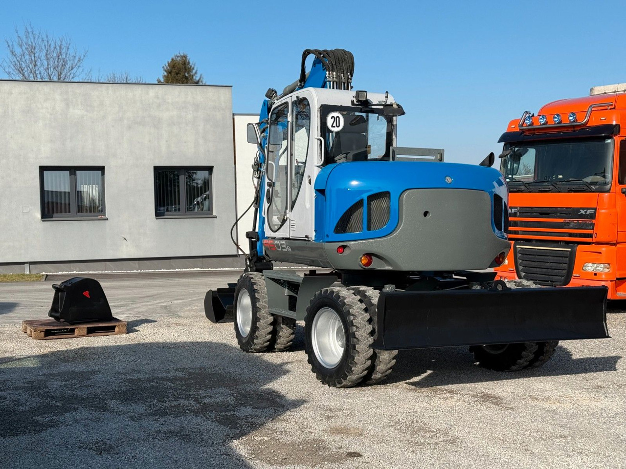 Wacker 9503-02 THREE-SIDE ARM - Колесен багер: снимка 5 Wacker 9503-02 THREE-SIDE ARM - Колесен багер: снимка 5