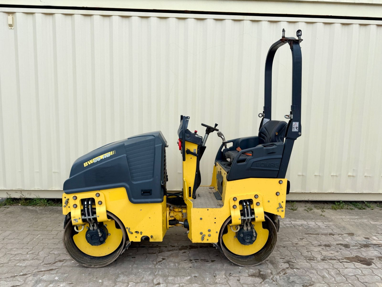 BOMAG BW80AD-5 / 2018 BJ / 1.005 H / 1.550 KG - Пътен валяк: снимка 2 BOMAG BW80AD-5 / 2018 BJ / 1.005 H / 1.550 KG - Пътен валяк: снимка 2