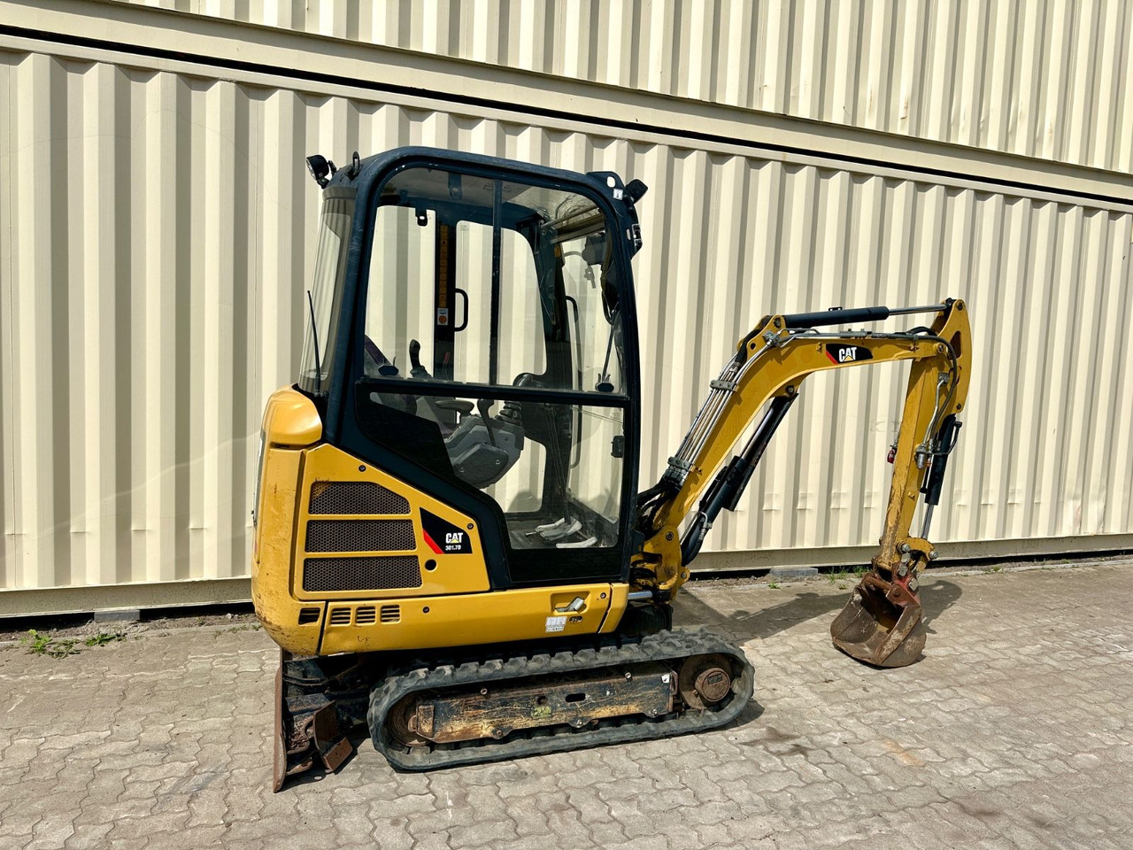 CAT 301.7D / 2014 Baujahr / 2.796 H - Мини багер: снимка 4 CAT 301.7D / 2014 Baujahr / 2.796 H - Мини багер: снимка 4