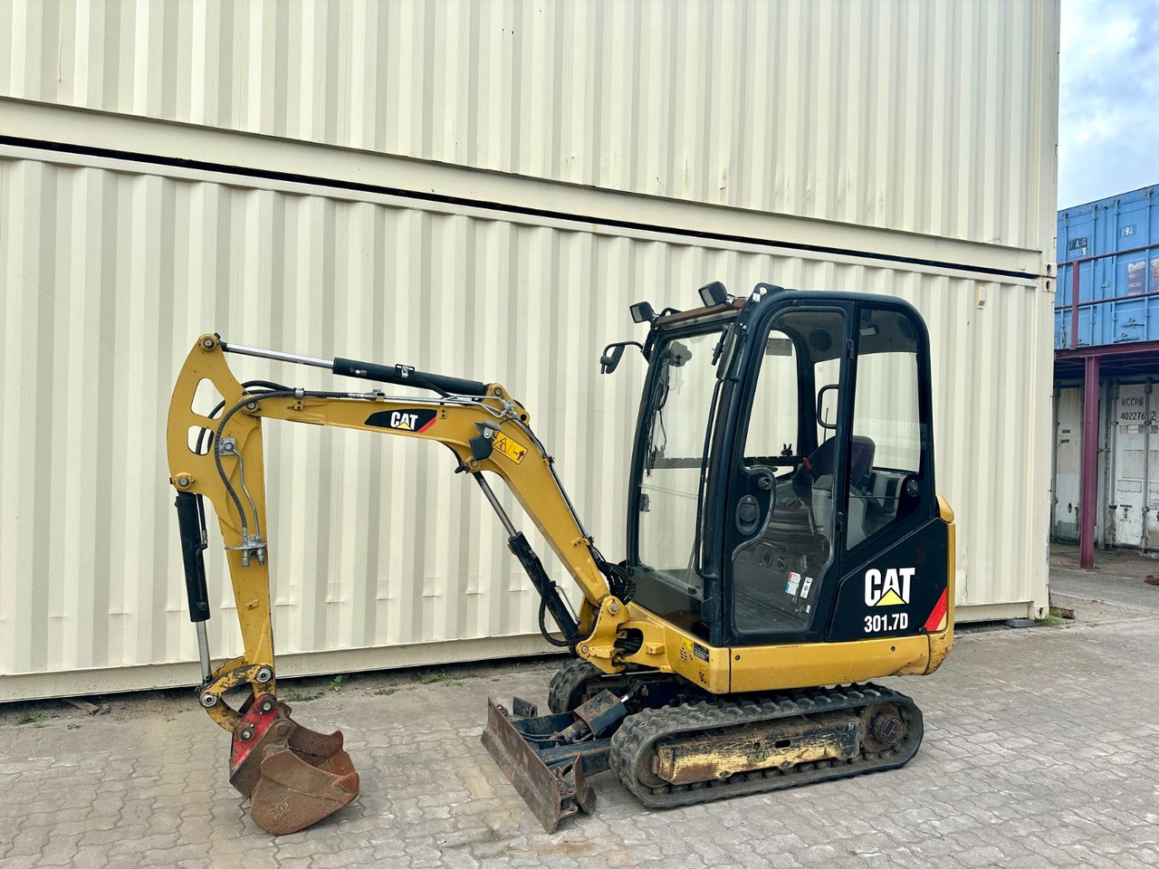 CAT 301.7D / 2014 Baujahr / 2.978 H - Мини багер: снимка 2 CAT 301.7D / 2014 Baujahr / 2.978 H - Мини багер: снимка 2