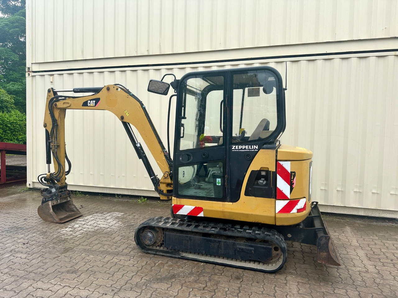 CAT 302.5C / OilQuick OQ40 / Deutsche Maschine - Мини багер: снимка 3 CAT 302.5C / OilQuick OQ40 / Deutsche Maschine - Мини багер: снимка 3
