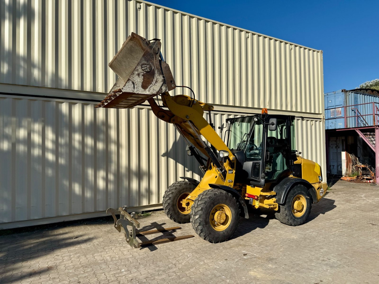 CAT 907H2 / 2014 BJ / 6.390 H / Schaufel + Gabel - Колесен товарач: снимка 3 CAT 907H2 / 2014 BJ / 6.390 H / Schaufel + Gabel - Колесен товарач: снимка 3