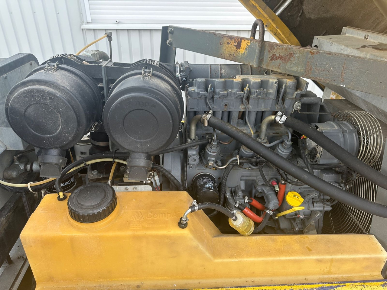 Лизинг на  Compair C38 / DLT0406 Kompressor /1.978 H/ 7 Bar Compair C38 / DLT0406 Kompressor /1.978 H/ 7 Bar: снимка 9
