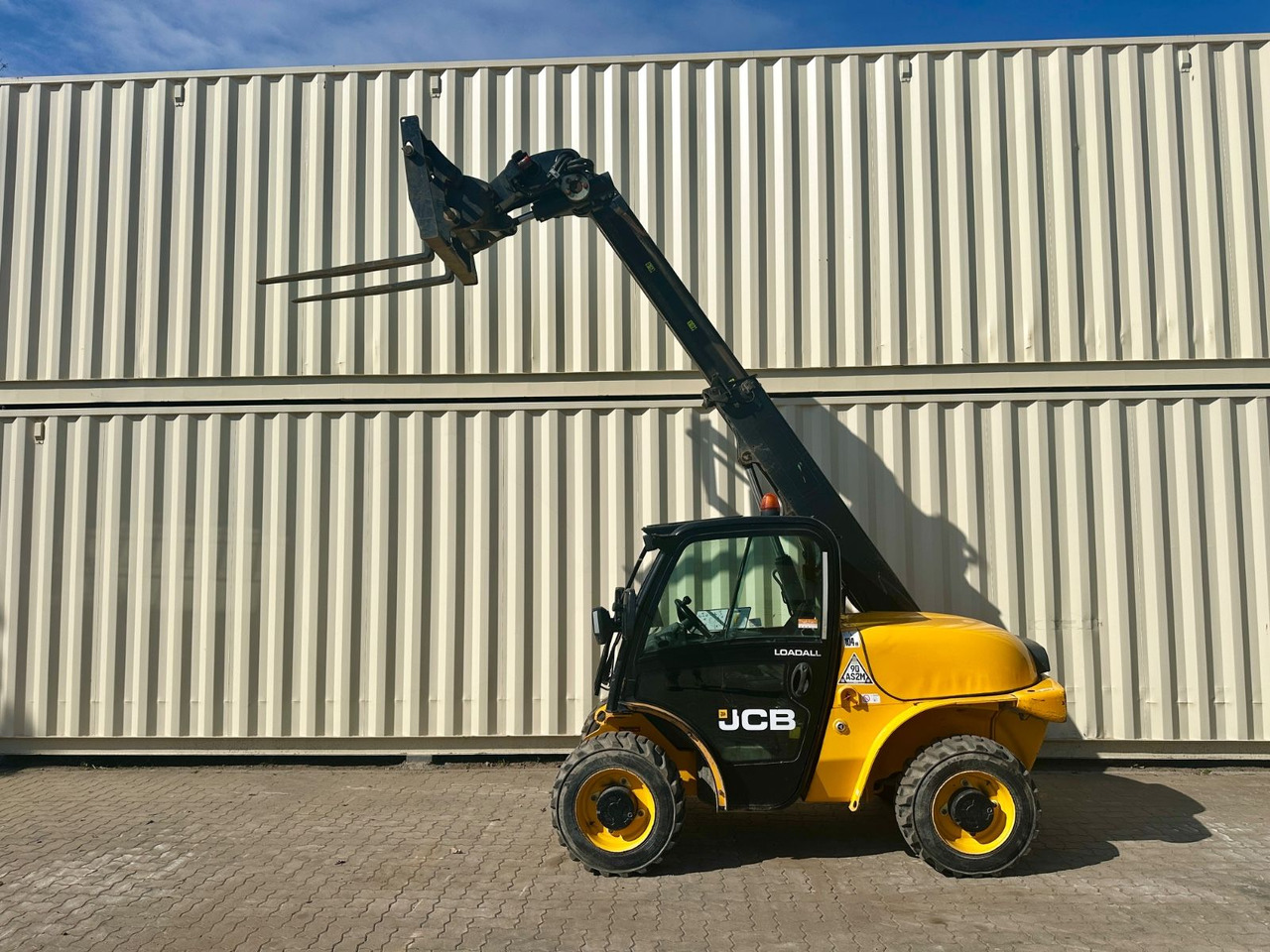 JCB 520-40 / 4 Meter / 2 Tonnen / 2.297 Bh / TOP - Телескопичен товарач: снимка 2 JCB 520-40 / 4 Meter / 2 Tonnen / 2.297 Bh / TOP - Телескопичен товарач: снимка 2