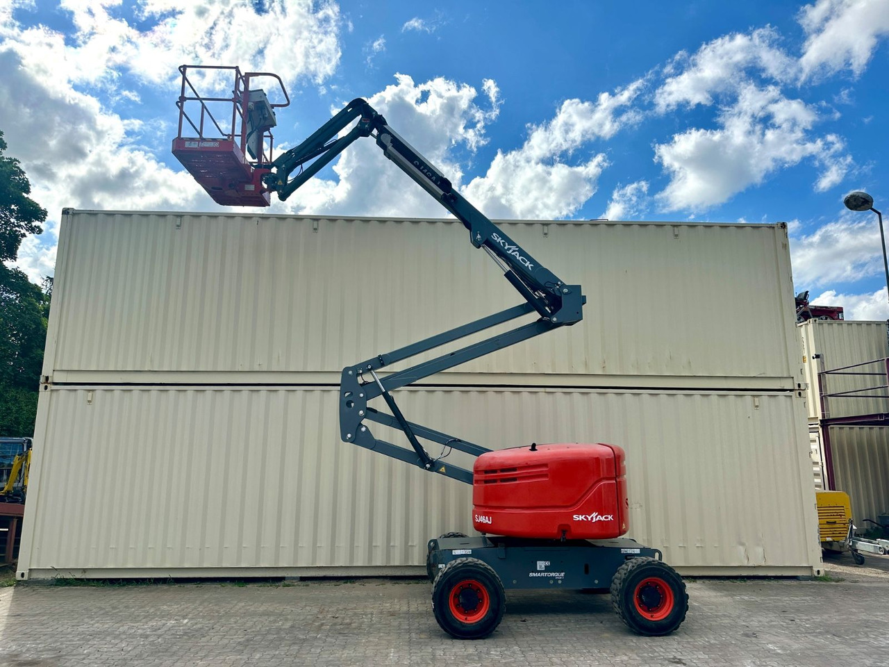Skyjack SJ46AJ 4x4 Diesel / 636 H / 16 Meter - Автовишка: снимка 1 Skyjack SJ46AJ 4x4 Diesel / 636 H / 16 Meter - Автовишка: снимка 1