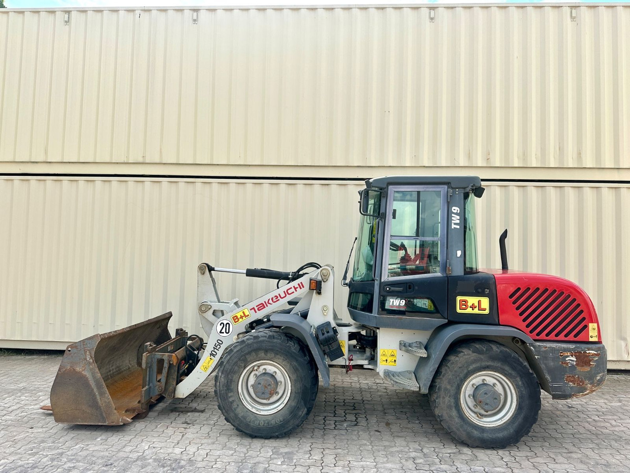 Takeuchi TW9 /4.800 KG /Deutsche Maschine /Gabel+Schaufel - Колесен товарач: снимка 2 Takeuchi TW9 /4.800 KG /Deutsche Maschine /Gabel+Schaufel - Колесен товарач: снимка 2