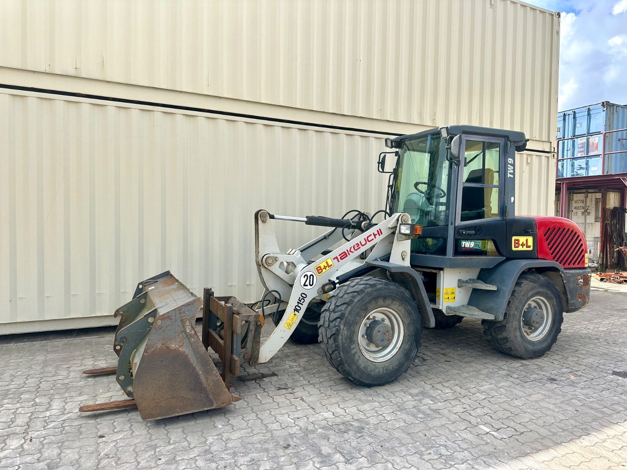 Takeuchi TW9 /4.800 KG /Deutsche Maschine /Gabel+Schaufel - Колесен товарач: снимка 1 Takeuchi TW9 /4.800 KG /Deutsche Maschine /Gabel+Schaufel - Колесен товарач: снимка 1